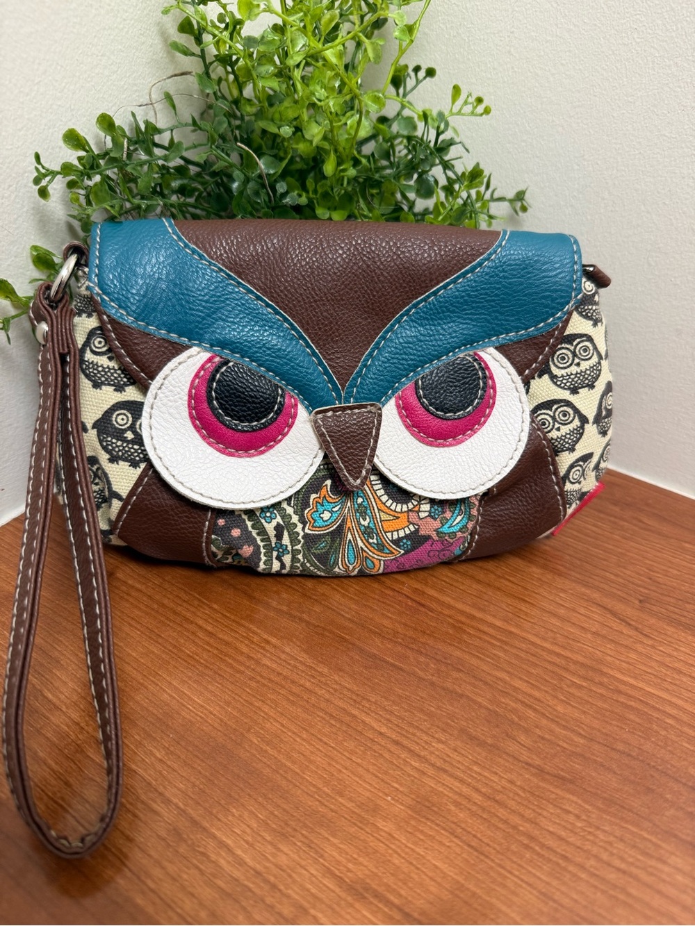 UNIONBAY Owl Wristlet Clutch - Brown, Teal & Pink